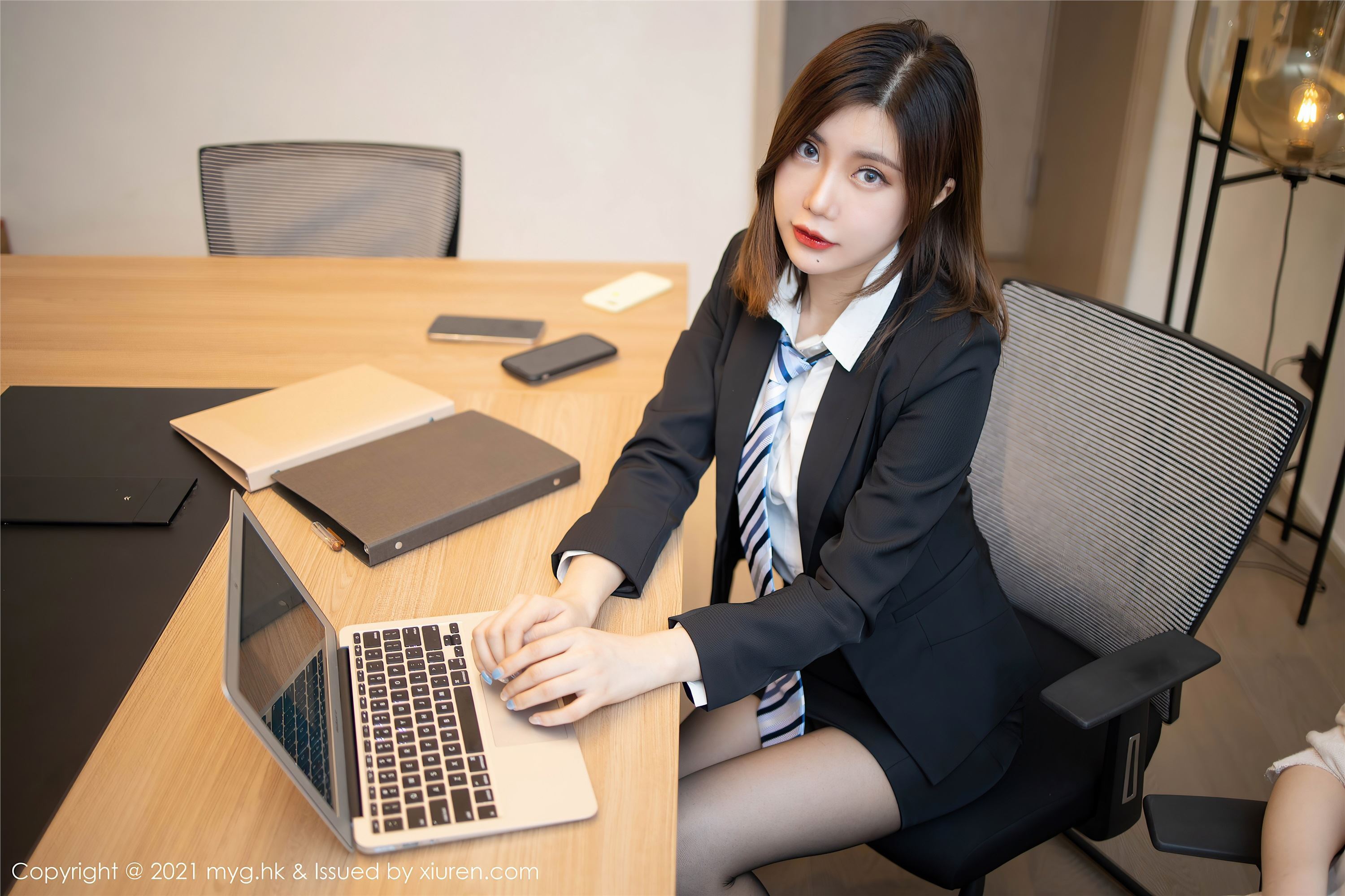 Plot Secretary of carina